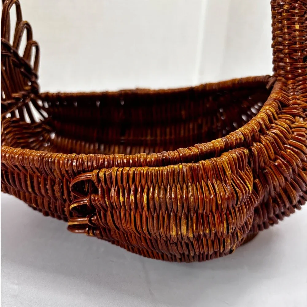 Vintage Woven Wicker Turkey Basket Thanksgiving Holiday Decor‎ Dark Brown Rustic